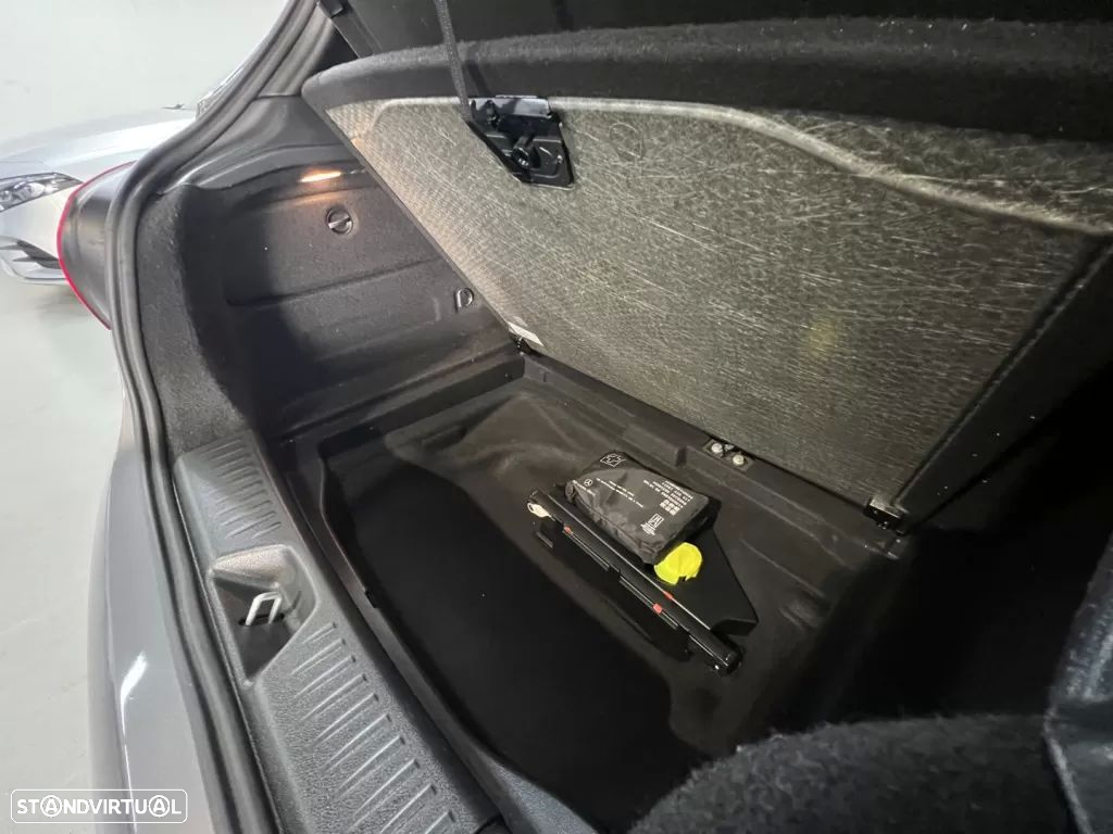 Mercedes-Benz A 45 AMG 4Matic Speedshift 7G-DCT - 46