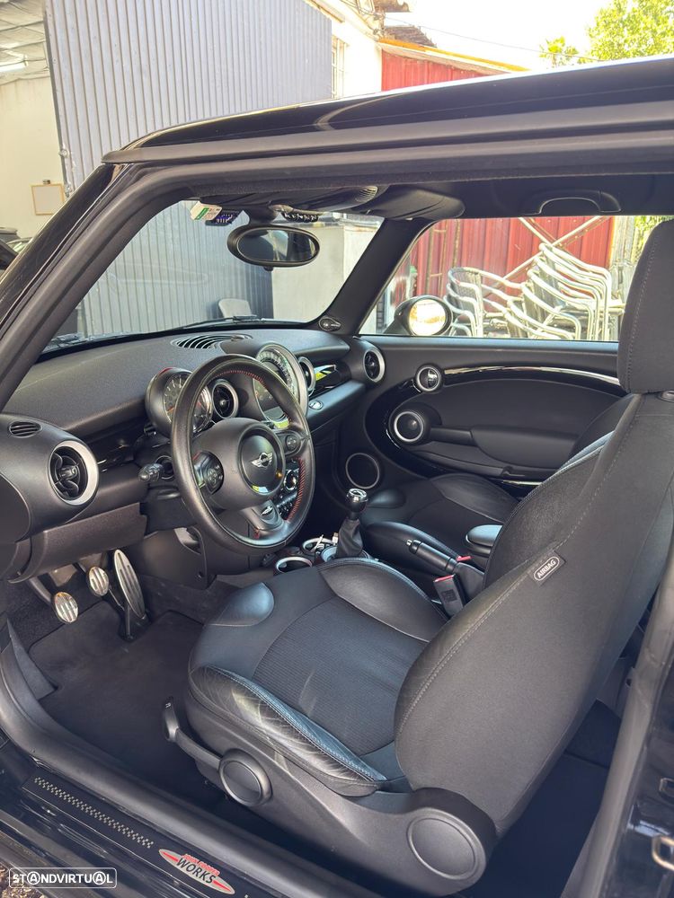 MINI Coupé John Cooper Works - 16