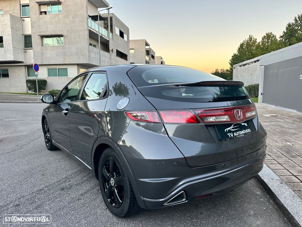 Honda Civic 1.4 i-VTEC Sport Edition - 9