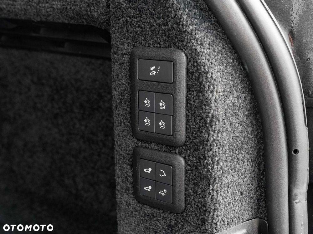Land Rover Range Rover P400 LWB 5-Sitzer Autobiography - 29
