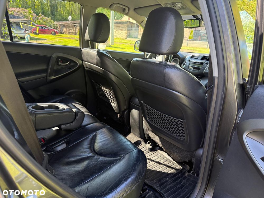 Toyota RAV4 2.2 D-CAT X - 7