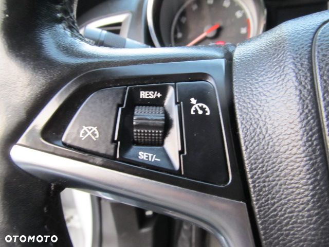Opel Astra 1.4 T Cosmo - 25