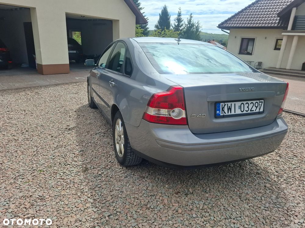 Volvo S40 2.4 Kinetic - 4