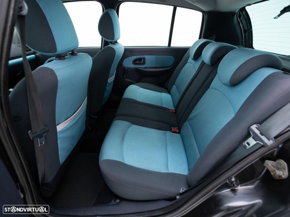 Renault Clio - 9