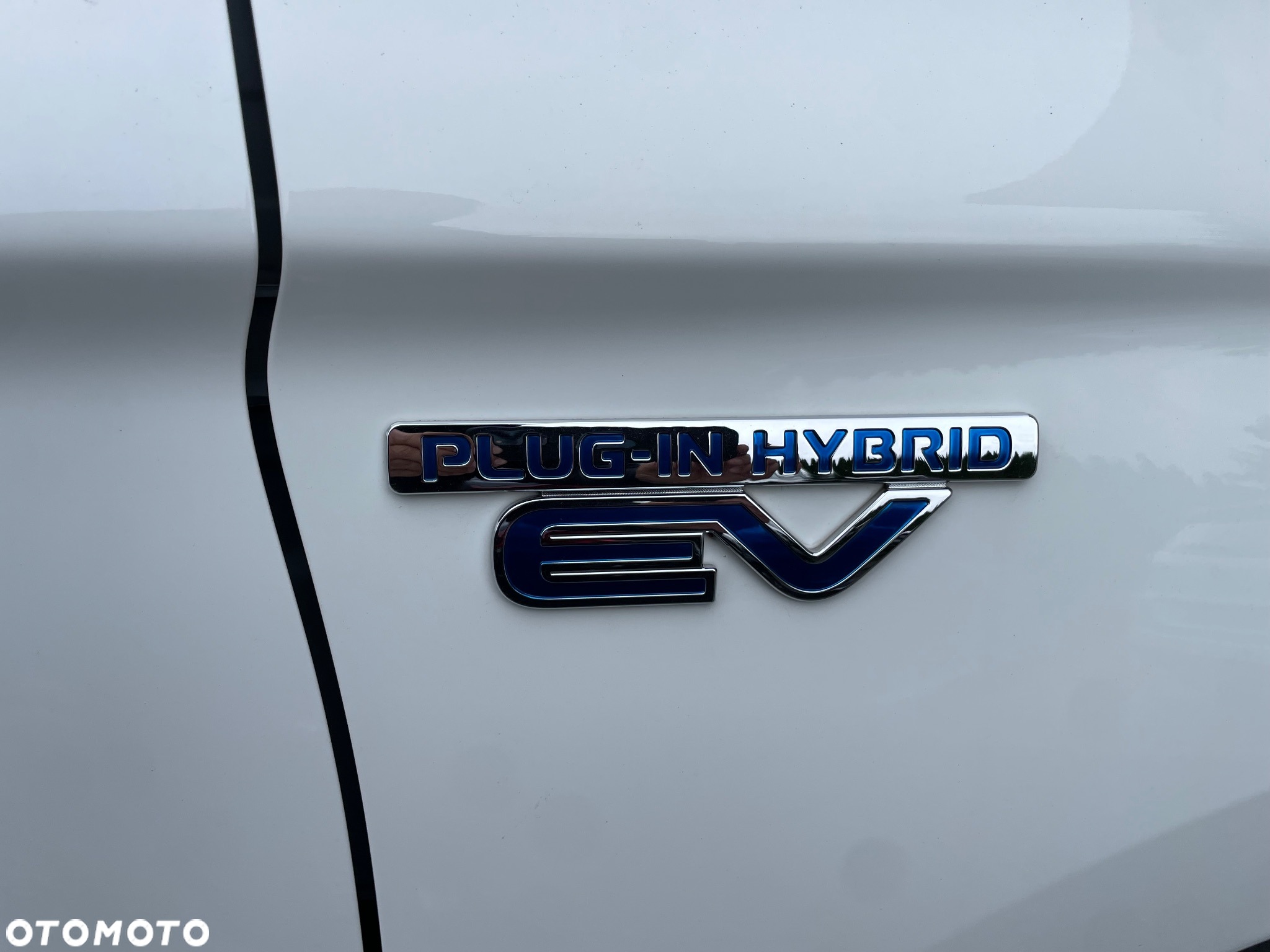 Mitsubishi Outlander 2.0 4WD Plug-In Hybrid - 21
