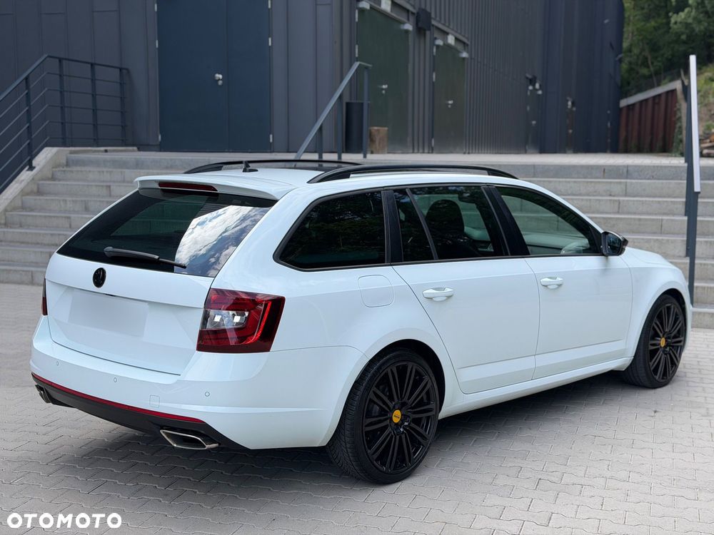 Skoda Octavia 2.0 TDI RS Challenge DSG - 12