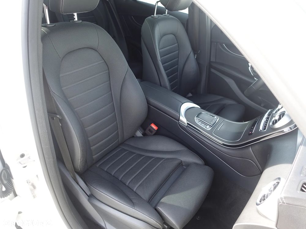 Mercedes-Benz GLC 300 de 4Matic 9G-TRONIC AMG Line - 10