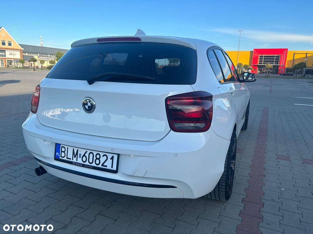 BMW Seria 1 118d Sport Line - 8
