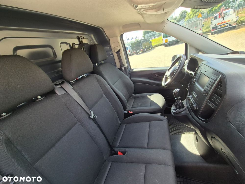 Mercedes-Benz Vito 110 CDi - SERWISOWANY - NISKI PRZEBIEG - RZADKI KOLOR - BOGATE WYPOSAŻENIE - EURO 6 - 21
