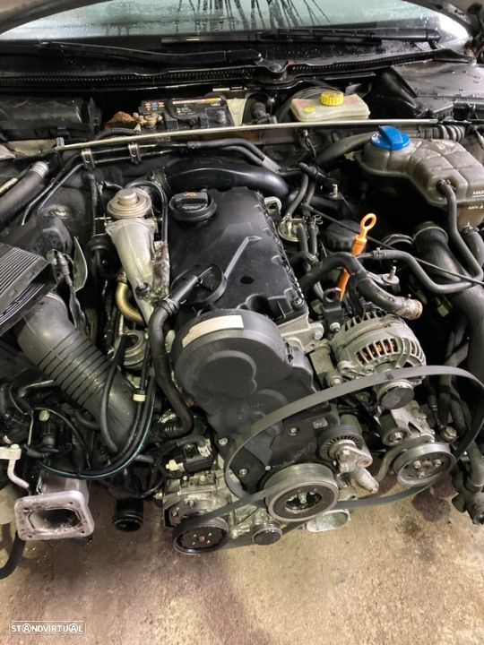 Motor VW PASSAT 1.9TDi 130cv/Ref: AVF (199.108KM) - 3