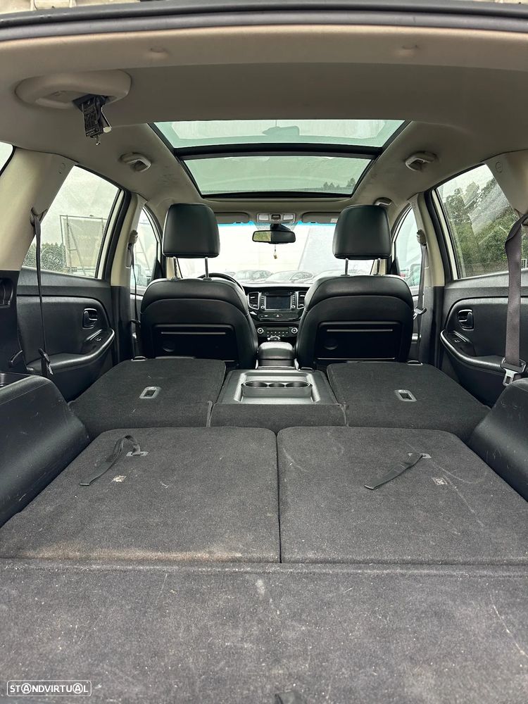 Kia Carens 1.7 CRDi ISG TX Aut. - 17