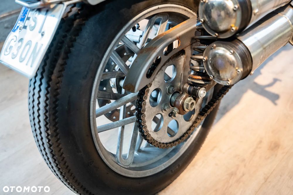 Harley-Davidson Sportster Roadster 1200R - 11