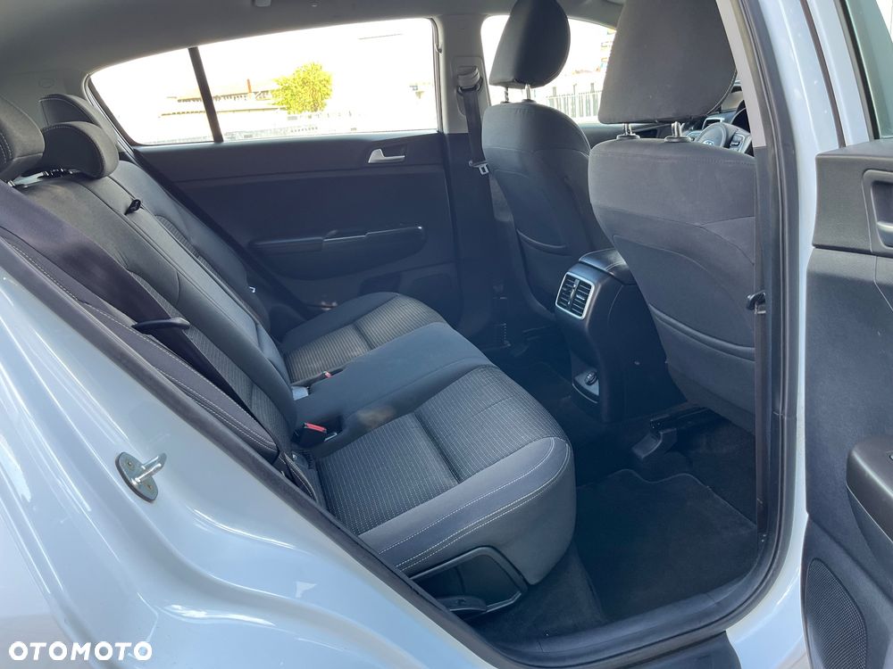 Kia Sportage 1.6 GDI Business Line 2WD - 23