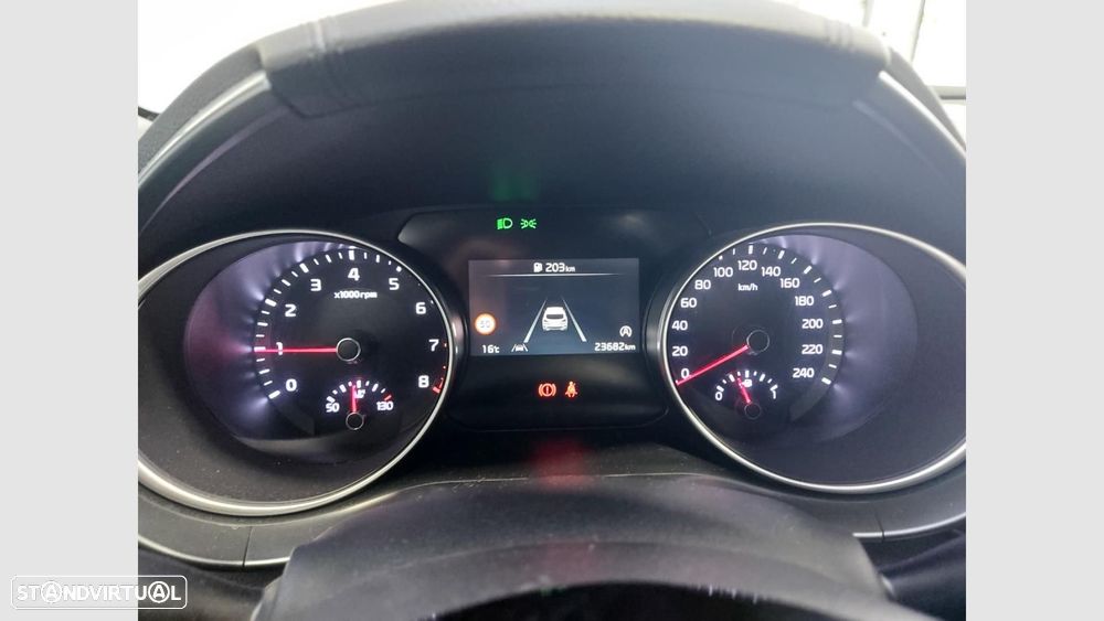 Kia XCeed 1.0 T-GDI Dynamic — fotografia 12