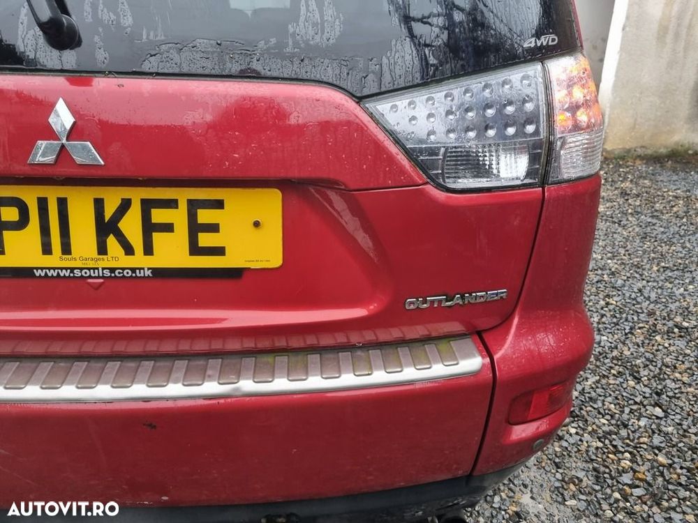 Haion Cu Luneta Mitsubishi Outlander Facelift 2009 - 2012 SUV 4 Usi ROSU (1149) - 2