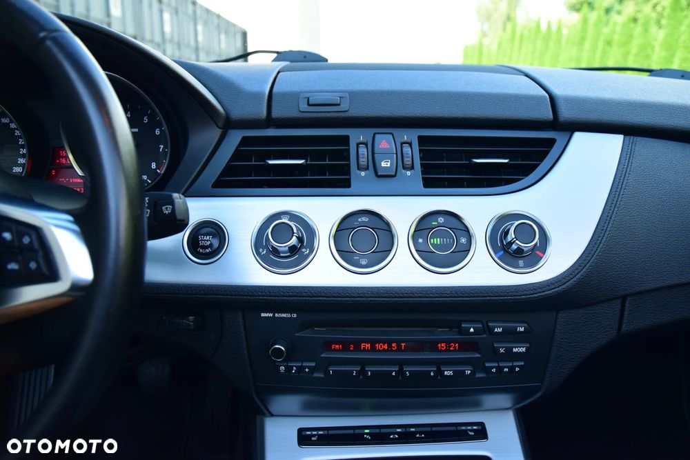 BMW Z4 sDrive30i - 29