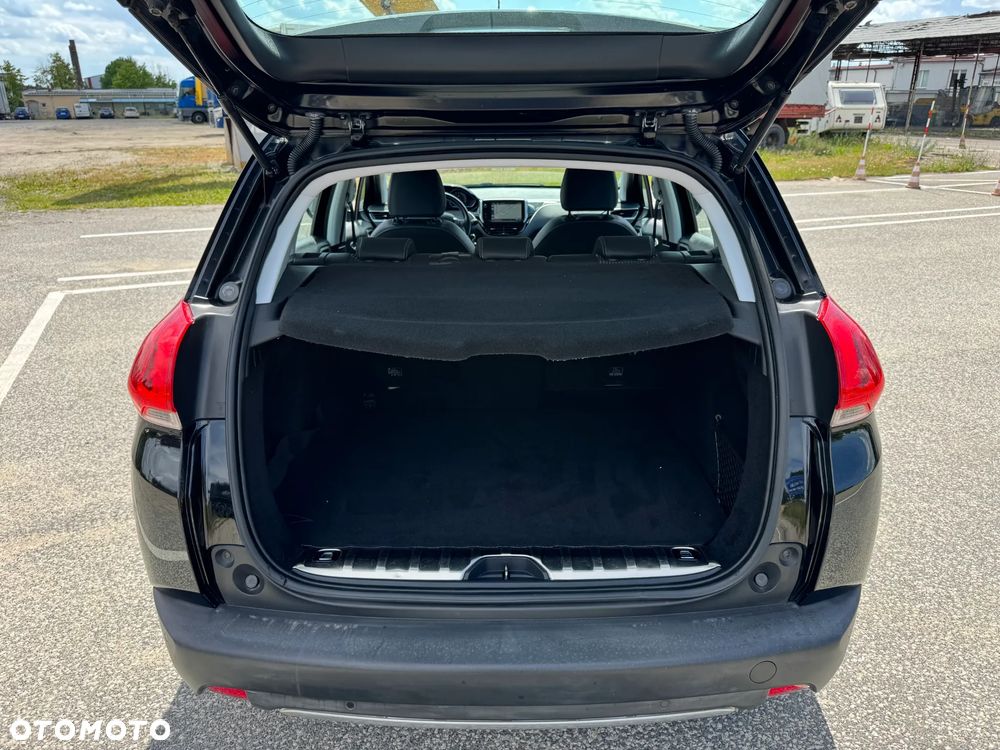 Peugeot 2008 1.2 Pure Tech GPF Allure S&S - 7