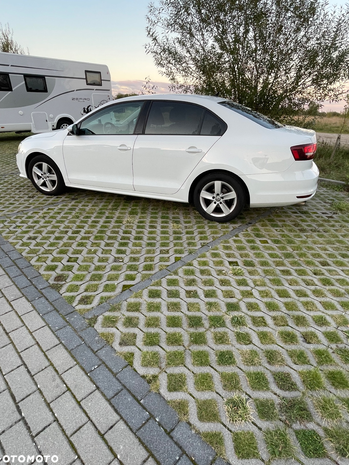 Volkswagen Jetta 1.2 TSI BMT Comfortline - 3