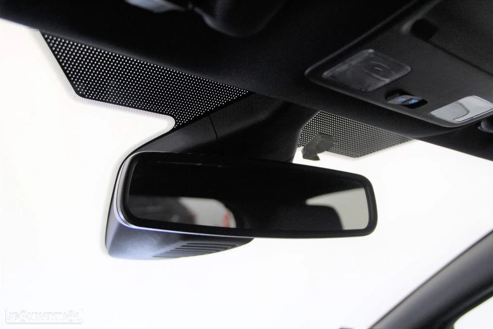 Ford Fiesta 1.0 EcoBoost MHEV ST-Line X - 18