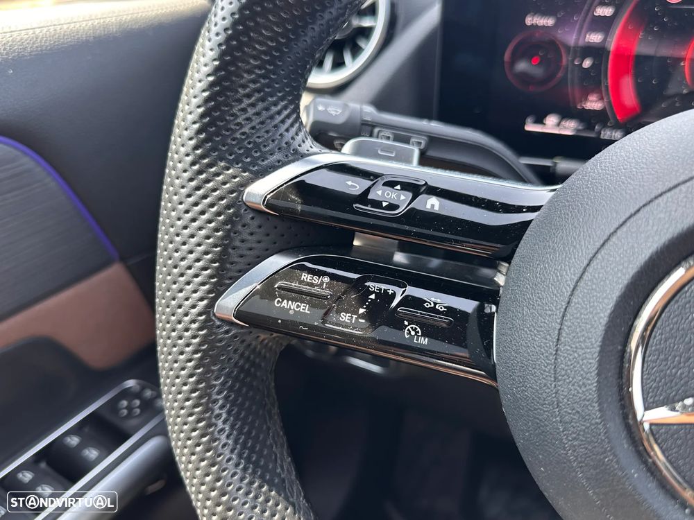 Mercedes-Benz GLA 250 e 8G-DCT AMG Line - 27