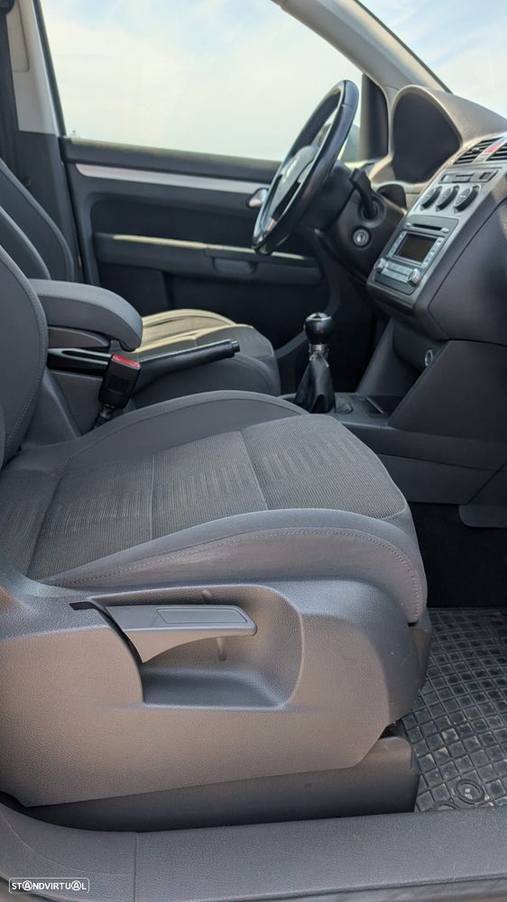 VW Touran 1.9 TDi Trendline 7L - 26