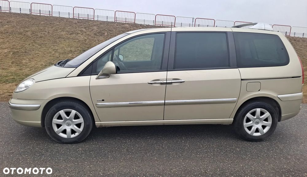Peugeot 807 HDi 135 Style - 9