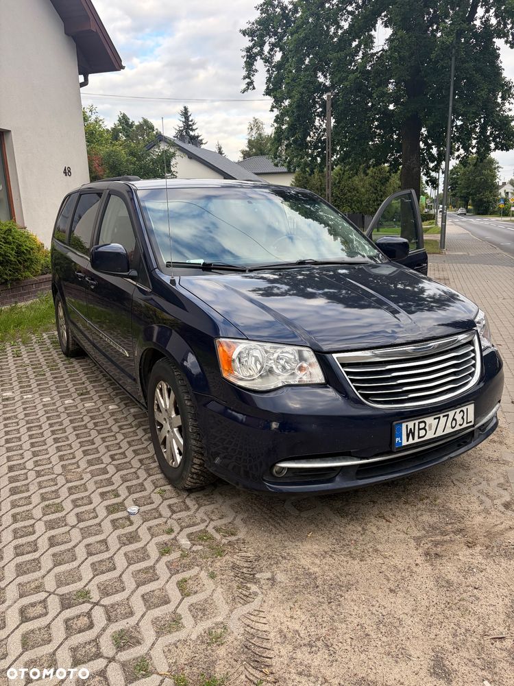 Chrysler Town & Country 3.6 Limited - 14