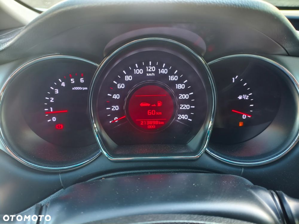 Kia Ceed 1.6 CRDi 128 Dream Team Edition - 38