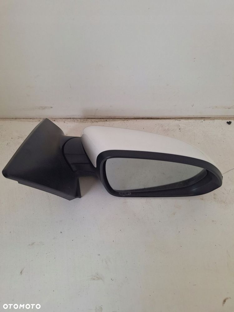 LUSTERKO PRAWE KIA STONIC 17- 8 PIN WERSJA UK - 1