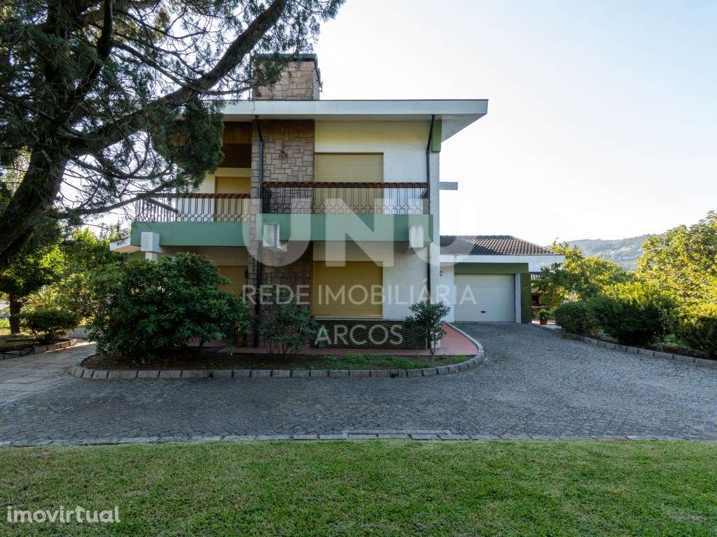 Moradia V4 - Grande imagem: 2/42