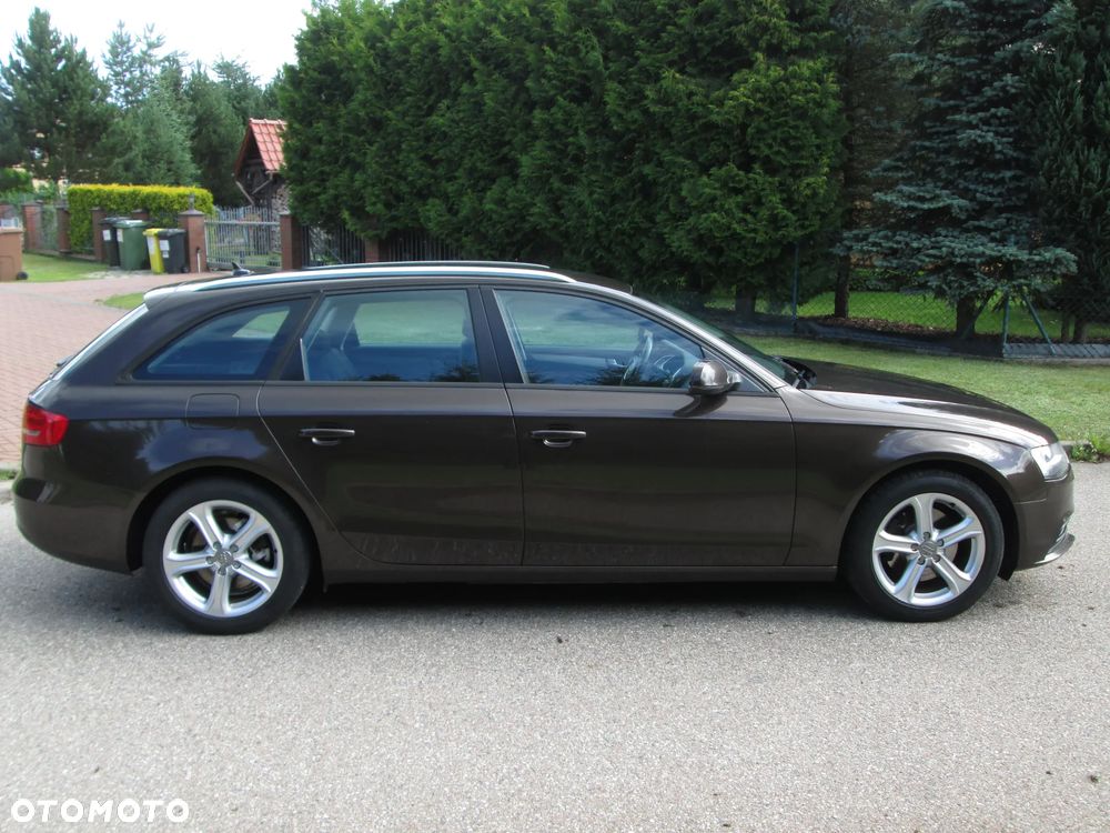 Audi A4 Avant 2.0 TDI DPF Ambition - 9