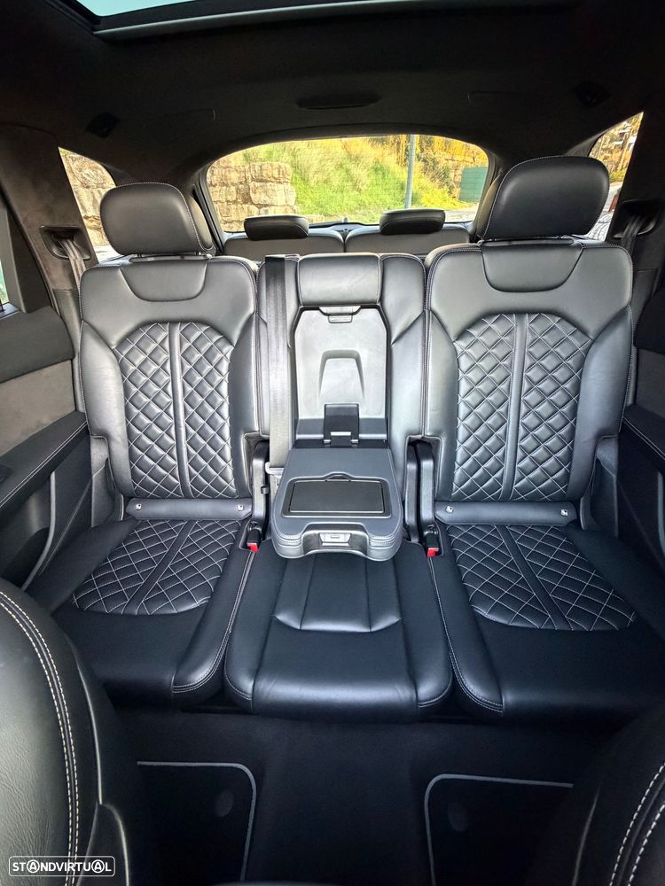 Audi SQ7 4.0 TDI V8 quattro Tiptronic 7L - 29