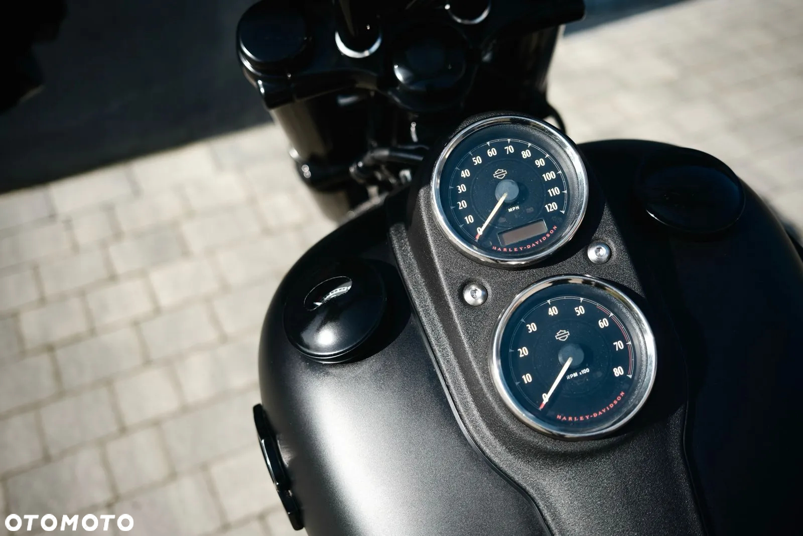 Harley-Davidson Dyna Low Rider - 14