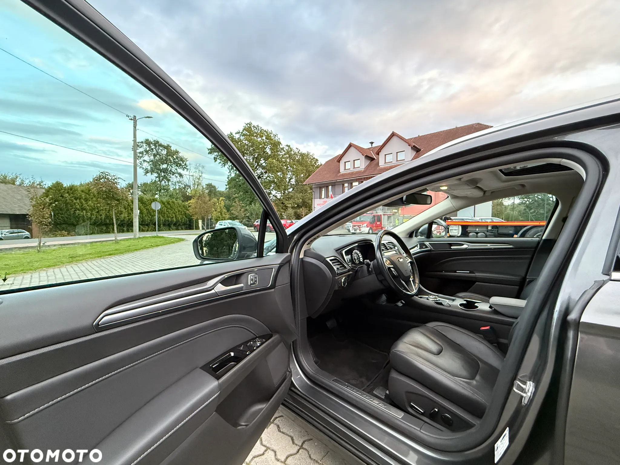 Ford Mondeo 2.0 EcoBlue Titanium - 9