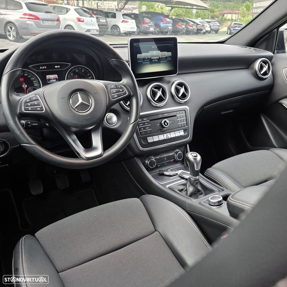 Mercedes-Benz A 180 Dynamic Edition - 31