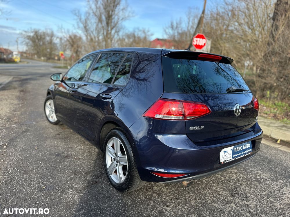 Volkswagen Golf - 17