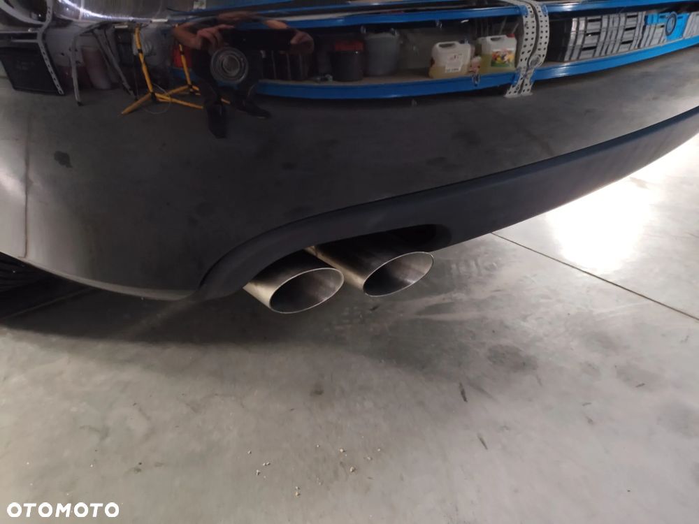 Audi A4 Avant 2.0 TDI - 9