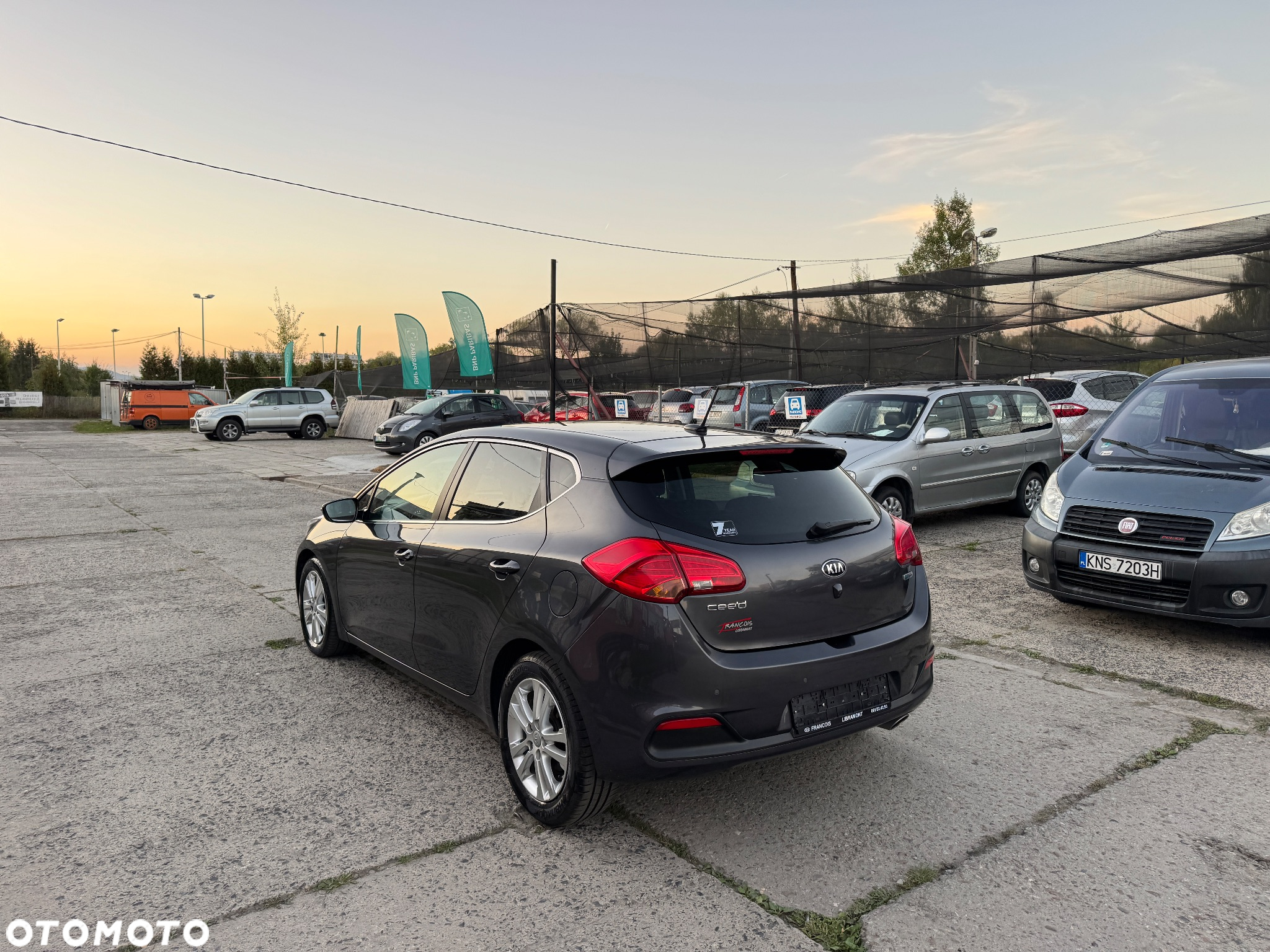 Kia Ceed Cee'd 1.6 CRDi XL - 4