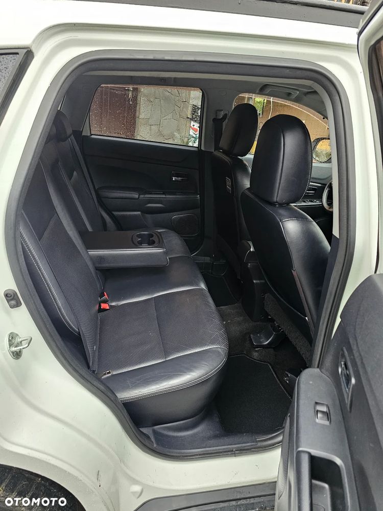 Mitsubishi ASX 1.8 DID Instyle NAVI 4WD AS&G - 29