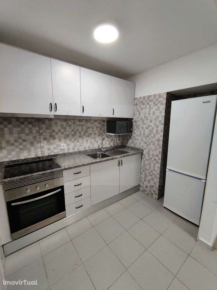 Apartamento T2 c/ terraço e varanda (LER DESCRITIVO ANTES DE CONTACTA - Grande imagem: 5/16