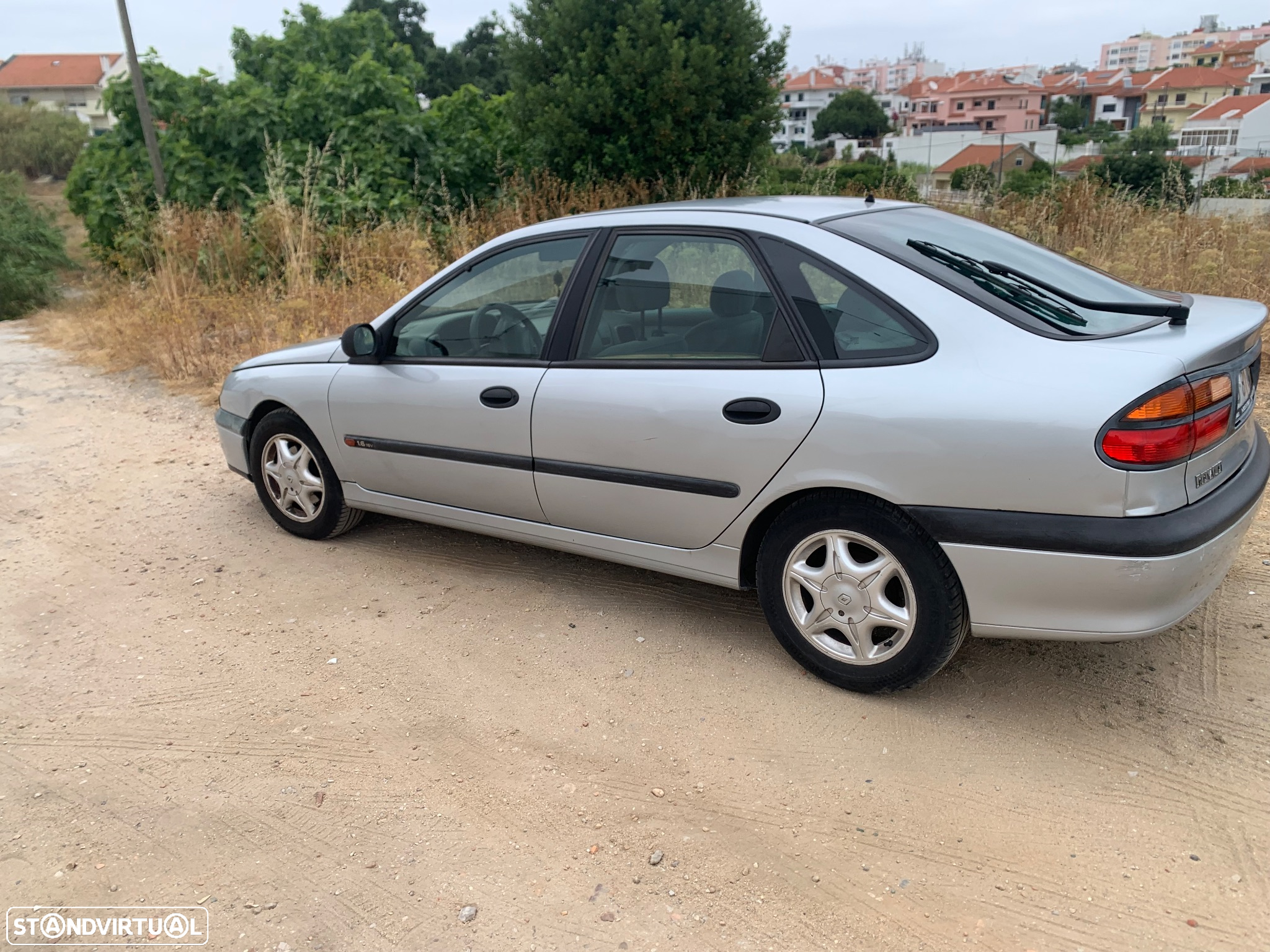 Renault Laguna - 4