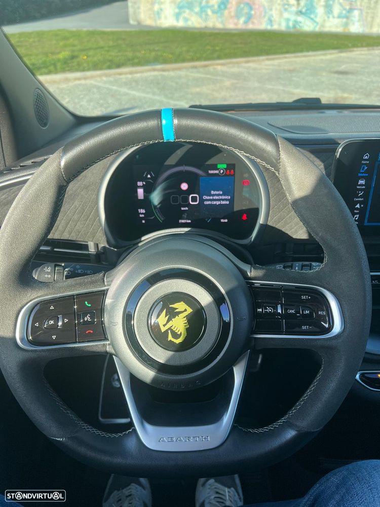 Abarth 500e Scorpionissima - 10