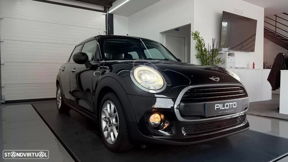 MINI 5 Portas Cooper D - 5