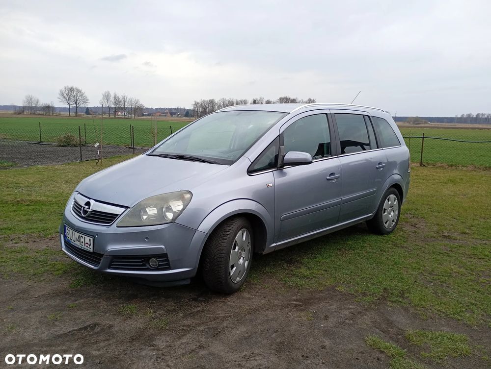 Opel Zafira - 1