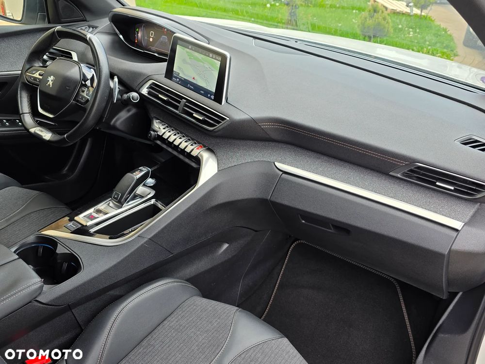 Peugeot 5008 PureTech 180 EAT8 Stop & Start GT - 28