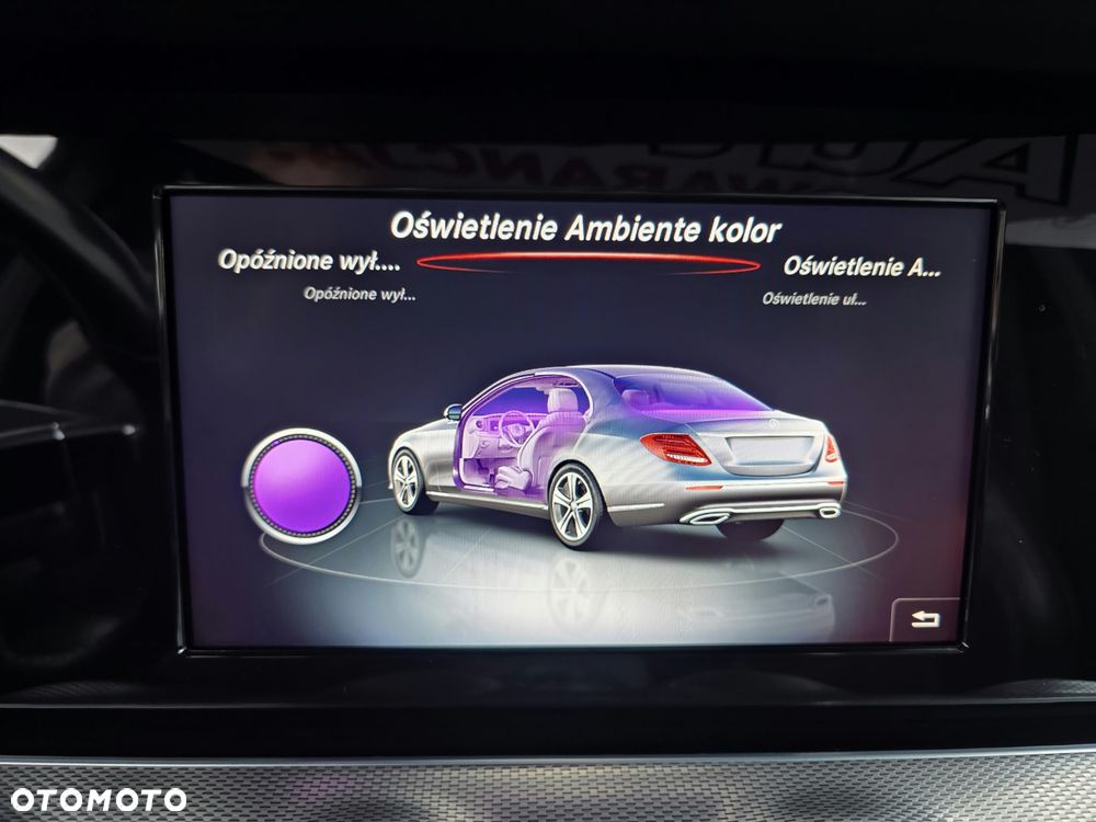 Mercedes-Benz Klasa E 220 d 4-Matic 9G-TRONIC - 26