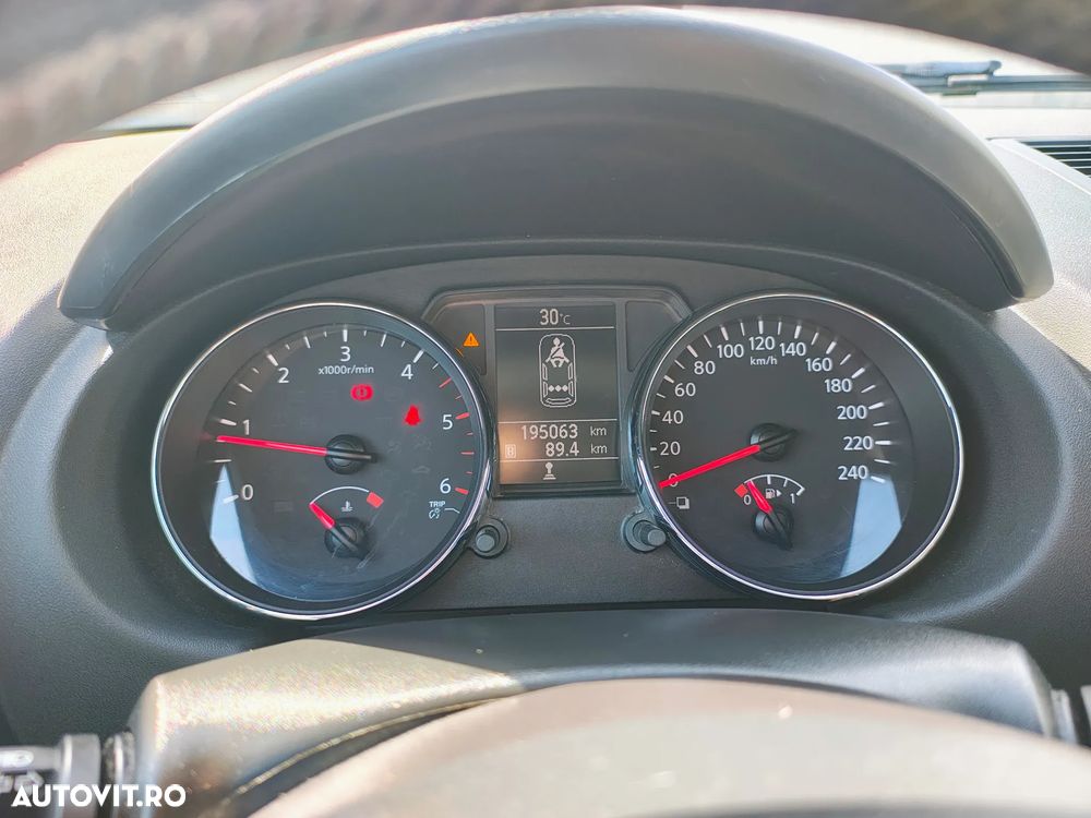 Nissan Qashqai 1.5 DCI N-Connecta - 26