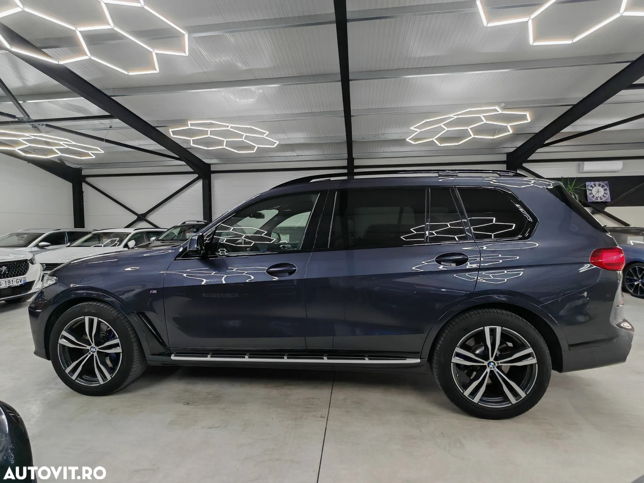 BMW X7 xDrive40i - 34
