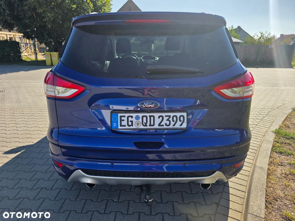 Ford Kuga 1.5 EcoBoost 2x4 Titanium - 4