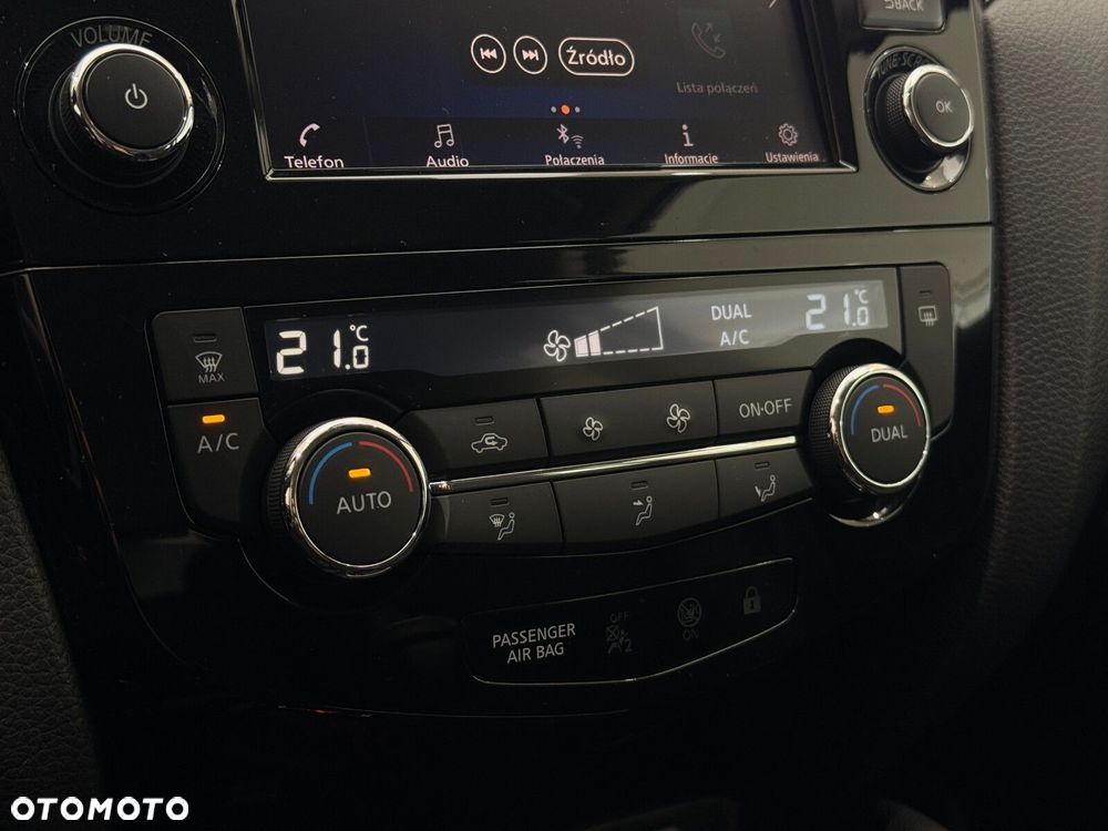 Nissan Qashqai - 25